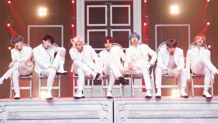 Hebat, Deretan Koreografer Muda di Balik Penampilan Idol Grup!