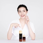 Cegah Penuaan Dini! Ini 6 Rangkaian You Golden Age untuk Kulit Terlihat Awet Muda