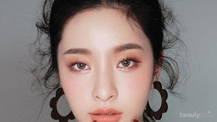 7 Tips yang Perlu Kamu Lakukan agar Kutek Tetap Awet dan Cantik 7 Tips yang Perlu Kamu Lakukan agar Kutek Tetap Awet dan Cantik