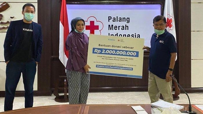 Deretan Influencer ini Galang Dana untuk Membantu Melawan Covid-19. Siapa Saja ya? Deretan Influencer ini Galang Dana untuk Membantu Melawan Covid-19. Siapa Saja ya?