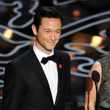 img-title Dari Kalangan Pria Sampai Wanita, Ini Seleb Hollywood yang Ngaku Feminis