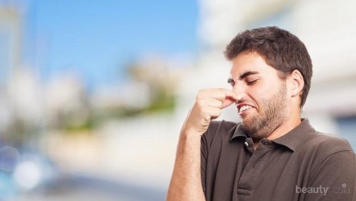 7 Kebiasaan Cewek Ini Bisa Bikin Cowok Ilfeel!