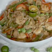 Cara Bikin Kwetiaw Goreng Petai Nikmat ala Inul dan Chef Eddrian, Praktis Banget!