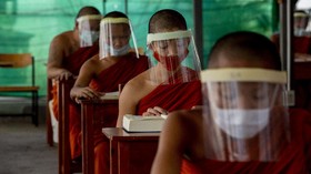 FOTO: Melihat Sekolah Biksu Muda Thailand di Tengah Corona