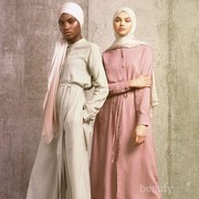 Ide Bawahan dan Padu Padan Tunik Ini Bisa Bikin Kamu Lebih Anggun, Coba Deh!