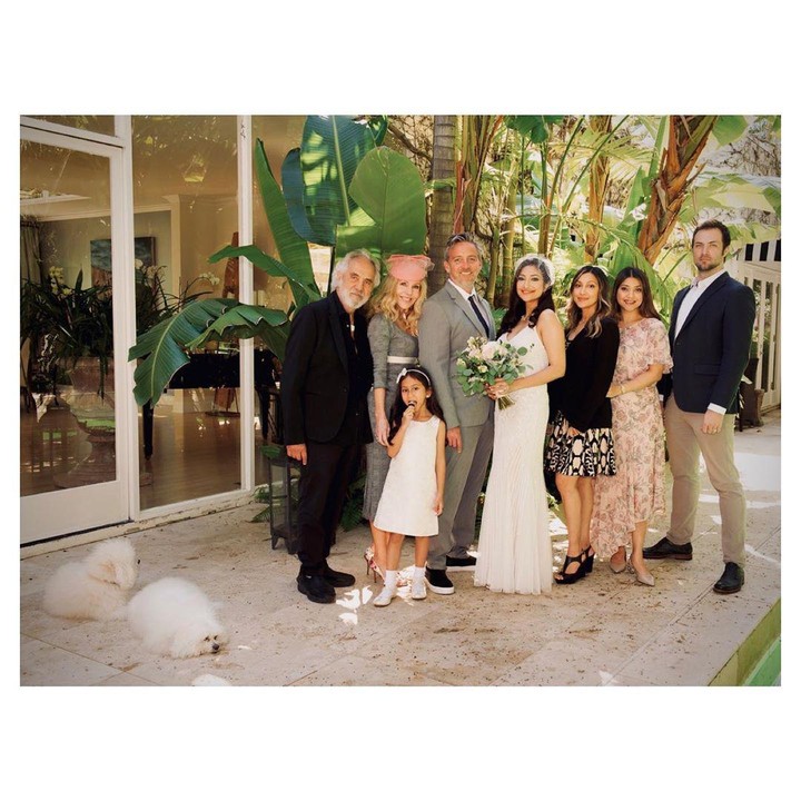 <p>Pada saat menikah dengan Paris Chong, keluarga mereka tampak berkumpul untuk menghadiri acara yang dihelat pada 11 Maret 2020 di Los Angeles, California. (Foto: Instagram @raazharita)</p>