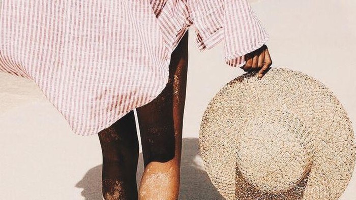 Ini 4 Manfaat Berjalan Tanpa Alas Kaki yang Harus Kamu Ketahui