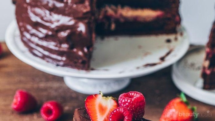Resep Cake Coklat Rice Cooker Simple Tinggal Aduk, Siapapun Bisa!