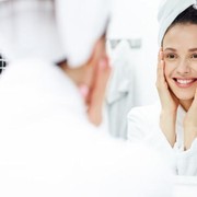 Tidak Cuma Tubuh, Kamu Juga Bisa Detoks Wajah di Rumah dengan Cara Ini