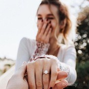 Sebelum Memutuskan Untuk Bertunangan, Pikirkan Dulu Tentang 5 Hal Ini!