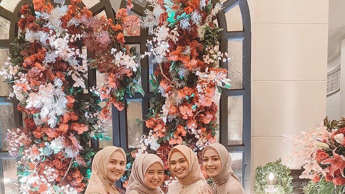 Simple, Style Kondangan Hijabers yang Lagi Hits dan Modis untuk Dicoba!