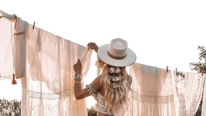 Berapa Lama Virus Corona Bisa Nempel di Pakaian?