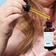 Berapa Banyak Serum Wajah yang Perlu Digunakan Setiap Hari?