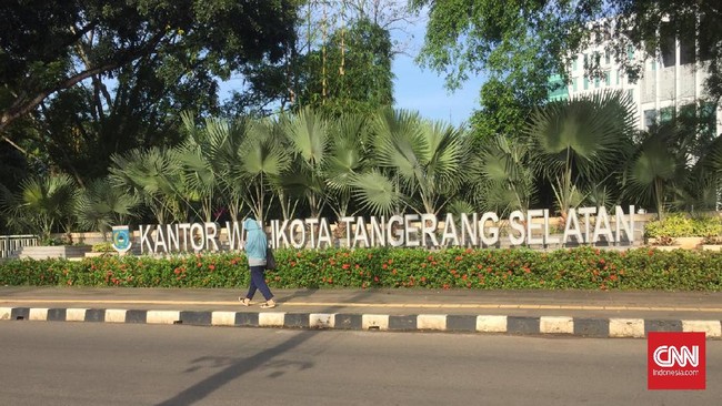 KPU Tangerang Selatan secara resmi telah menetapkan tiga paslon bakal bertanding di Pilwalkot di daerah itu.