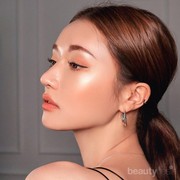 Mencampurkan Face Oil dan Foundation, Kunci Makeup Dewy!