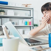 WFH Seharian Buat Tubuh Lelah dan Ngantuk? Lakukan 5 Tips Ini Supaya Konsentrasi Tetap Terjaga!