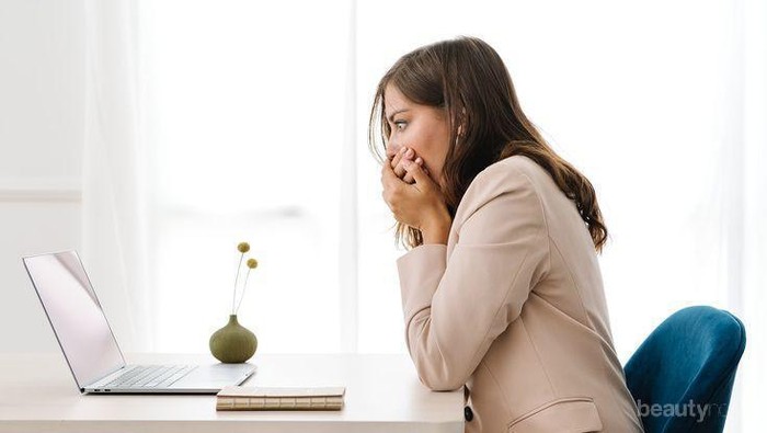 Kerjaanmu Tak Terselesaikan? Jangan-jangan Kamu Melakukan 4 Kebiasaan Buruk Ini!