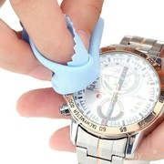 Agar Lebih Tahan Lama, Intip Langkah-Langkah Membersihkan Jam Tangan Stainless Steel Ini