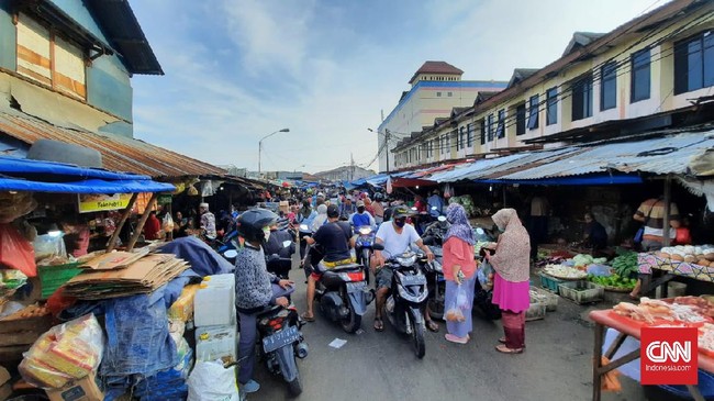 Kondisi terakhir di Jalan Ir. H. Juanda dan Pasar Ciputat, Tangsel.