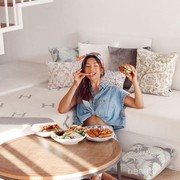 Gak Banyak yang Tahu, Menu Sarapan Ini Jadi Kunci Body Goals Jennifer Bachdim