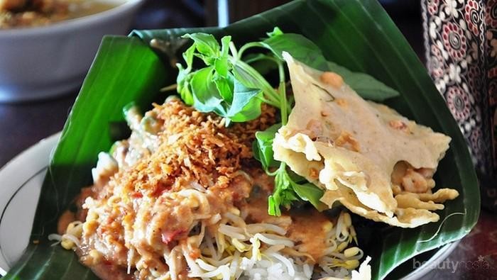 Bosan Makan Gudeg? Coba 5 Warung Pecel Enak Ini Saat Liburan di Yogyakarta