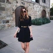 Inspirasi Mix and Match Fashion One Piece Hitam dengan Berbagai Aksesoris Kece