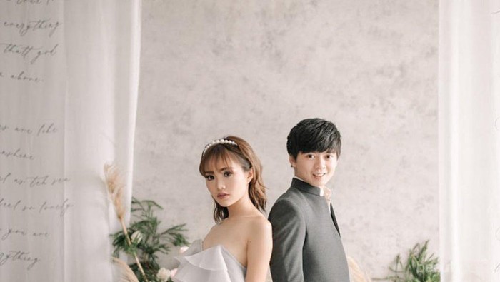 Tunda Pernikahan, Ini Potret Romantis Stefanny Eks Cherrybelle dan Calon Suami