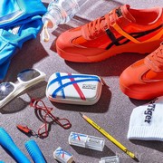 Onitsuka Tiger X Shu Uemura Berkolaborasi Hadirkan Sneakers dan Produk Makeup Baru