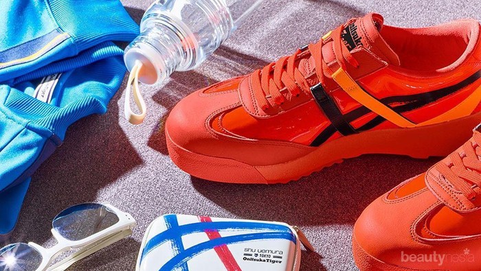 Onitsuka Tiger X Shu Uemura Berkolaborasi Hadirkan Sneakers dan Produk Makeup Baru