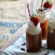 Selain Dolgona Coffee, Coba Buat Racikan Kopi Buah yang Unik dan Segar