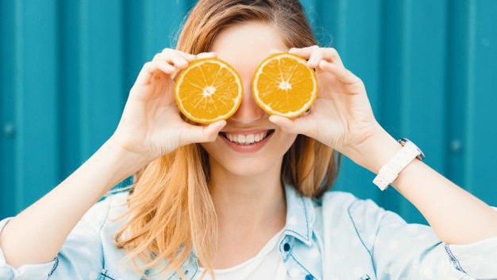 5 Jenis Vitamin yang Ampuh Buat Wajah Glowing