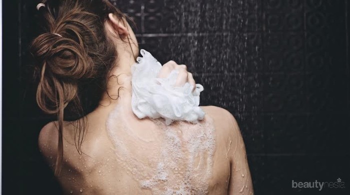 Awas! Terlalu Sering Mandi Malam Hari Bisa Terkena 5 Penyakit Ini