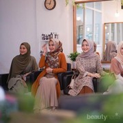 Spot Tertutup dan Nyaman, Salon Khusus Muslimah Ini Jadi Favorit Hijabers Buat Perawatan!