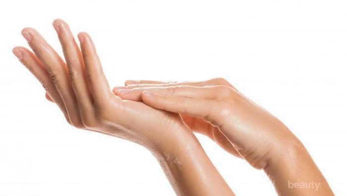 Cuci Tangan Bikin Kulit Kering? Cobain 5 Rekomendasi Hand Cream yang Buat Tanganmu Tetap Lembut dan Lembap Cuci Tangan Bikin Kulit Kering? Cobain 5 Rekomendasi Hand Cream yang Buat Tanganmu Tetap Lembut dan Lembap