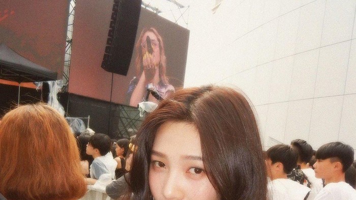 Inilah 8 Penampilan Joy 'Red Velvet' yang Mengingatkan pada Musim Panas