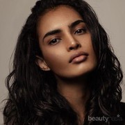 Kulitmu Hitam? Warna Baju Ini Cocok Buat Kamu!