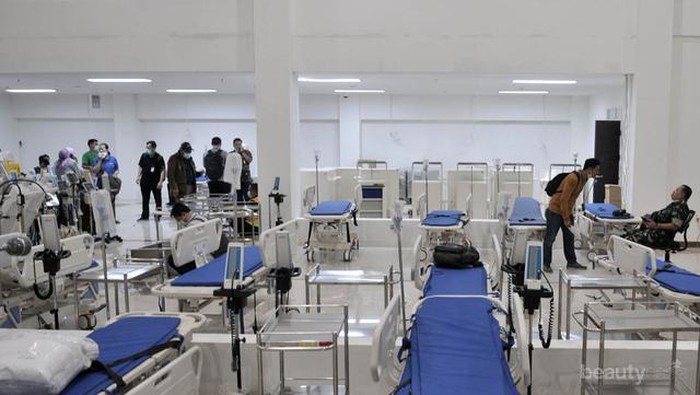 Mengharukan, Ini Kisah Perjuangan Dokter di Rumah Sakit Darurat COVID-19