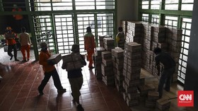 Propam Usut Cekcok Polisi-Gusdurian saat Pembagian Sembako
