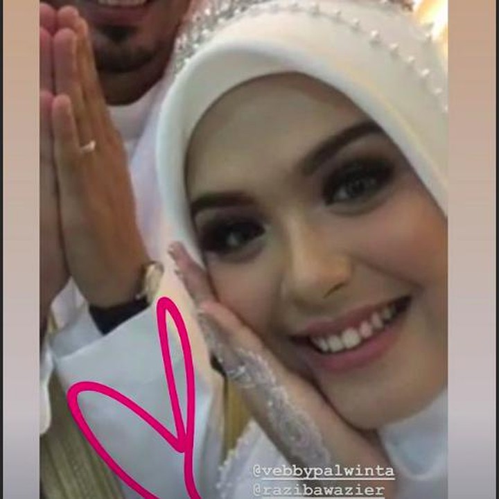<p>Selamat berbahagia ya, Vebby dan Razi. (Foto: Instagram Story @natasharizkynew)</p>