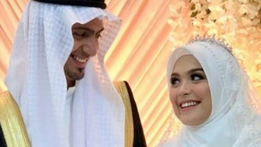 Dinikahi Razi Bawazier, Vebby Palwinta dapat Mahar 500 Dinar