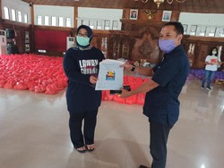 BLK Surakarta Salurkan Bantuan 200 APD ke Kabupaten Sragen