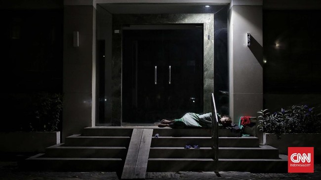 FOTO: Ketika #DiRumahAja Menjadi Utopia