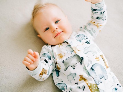 30 Nama Bayi Laki-laki Bermakna Angin dari Berbagai Bahasa