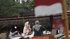 Bolehkah Perempuan yang Sedang Haid Ikut Ziarah Kubur?