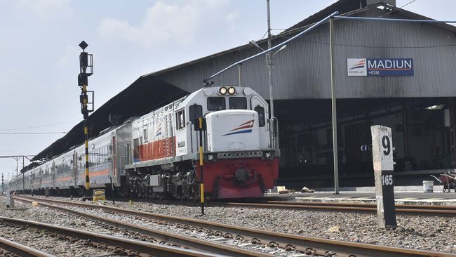 Kai Perpanjang Operasional Kereta Api Luar Biasa