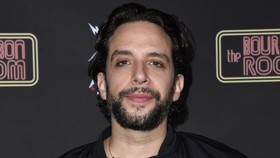4 Bulan Positif Corona, Aktor Nick Cordero Meninggal Dunia
