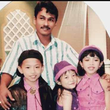 Papa T Bob Sakit Keras, Trio Kwek Kwek Reuni Nyanyikan 'Bis Sekolah'