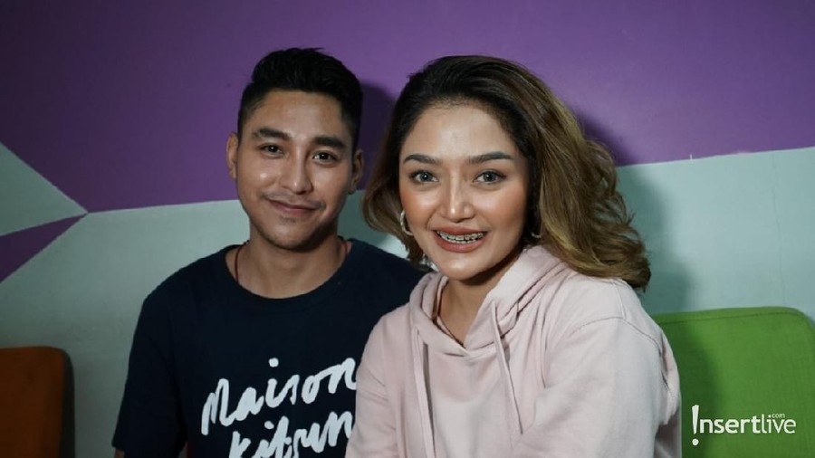 Krisjiana Baharudin dan Siti Badriah