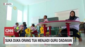 VIDEO: Suka Duka Orang Tua Menjadi Guru Dadakan
