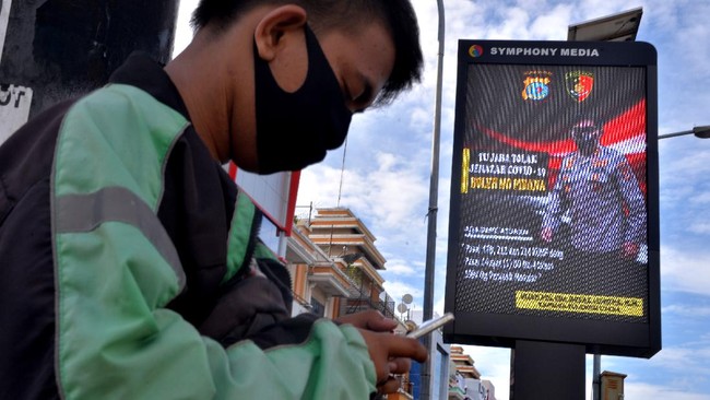 Pengemudi ojek online hingga selebritas Jerinx terancam penjara setelah mengkritik terkait situasi pandemi Covid-19.